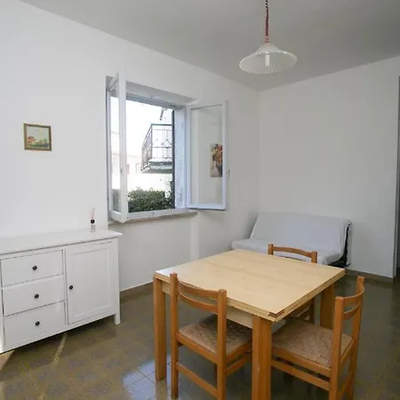 Apartment M083 - Marcelli, Trilocale Con Giardino Al Mareverde